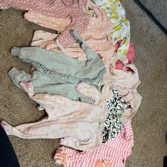 Girl 0-3 months sleeper bundle